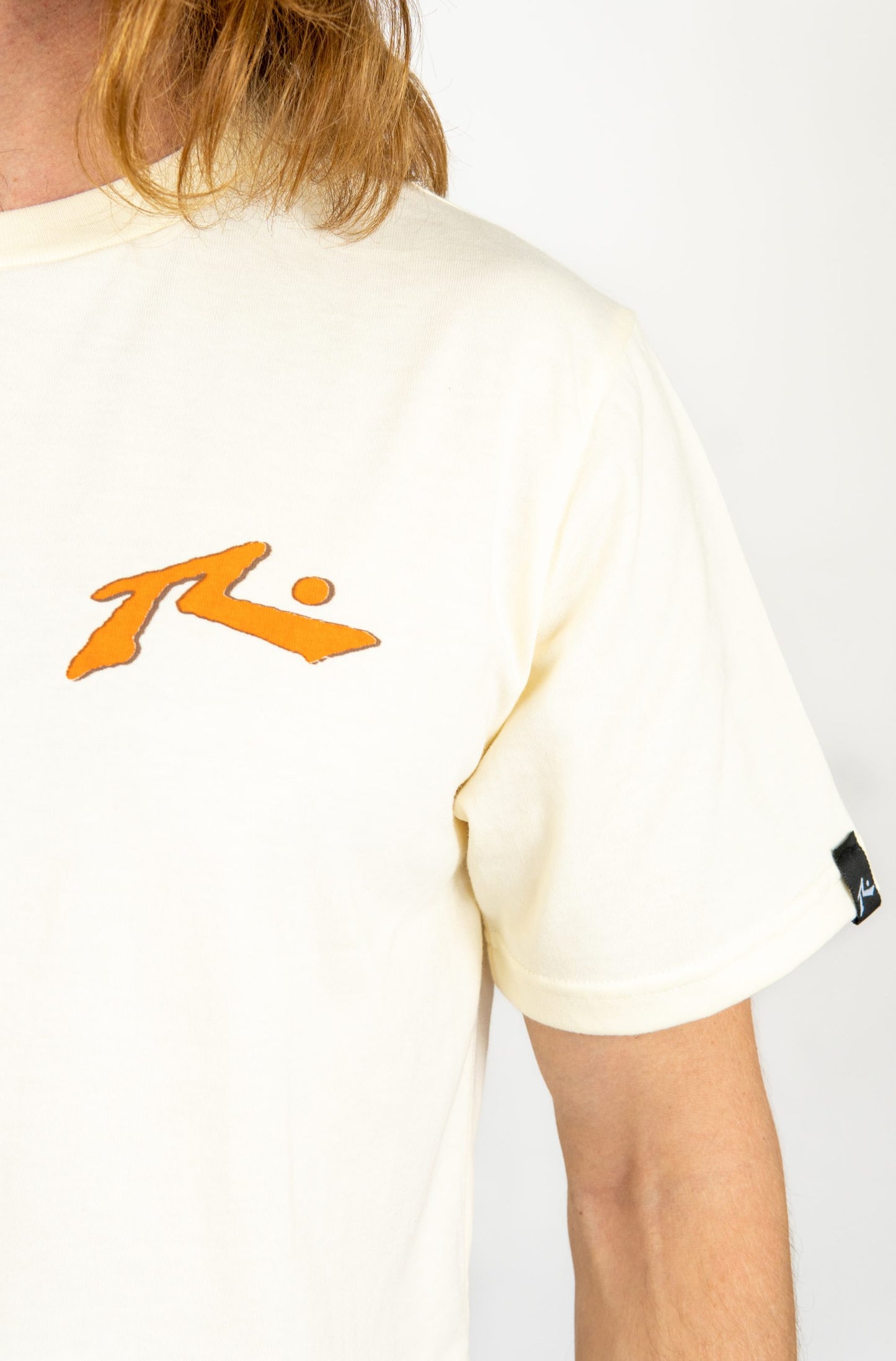 Polera Billboard Crema