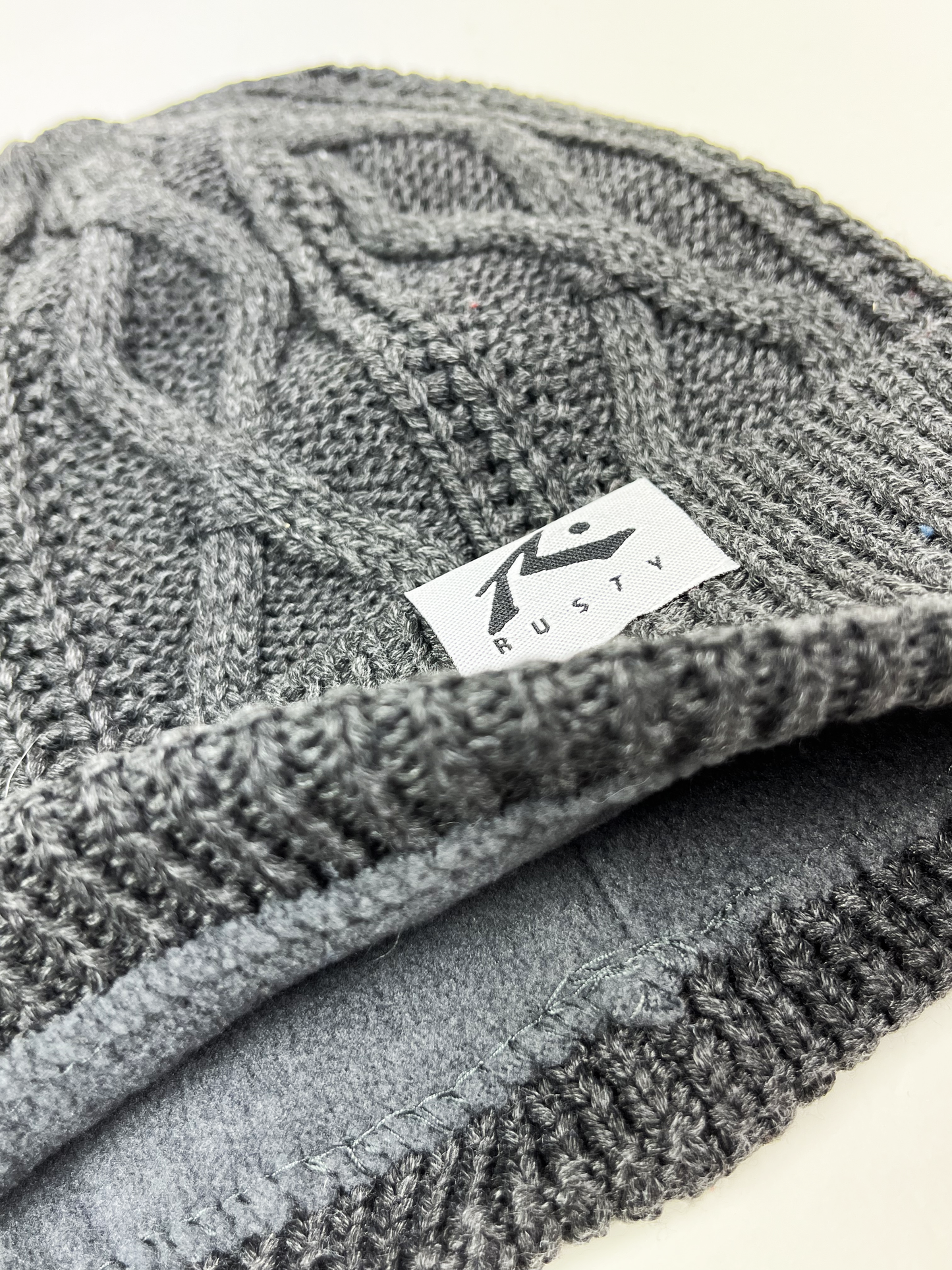 Beanie con Forro Gris