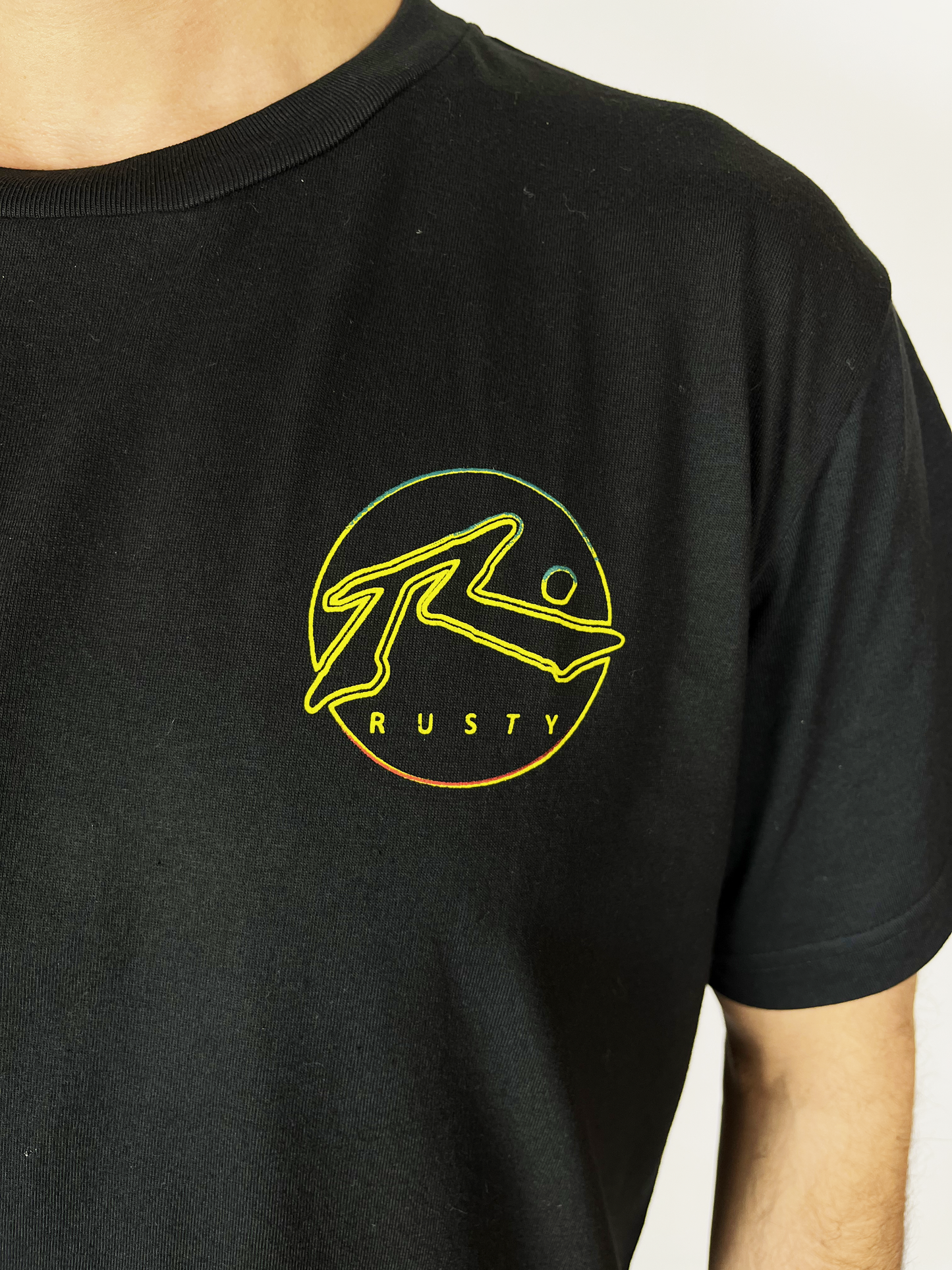 Polera Rasta Round Negra